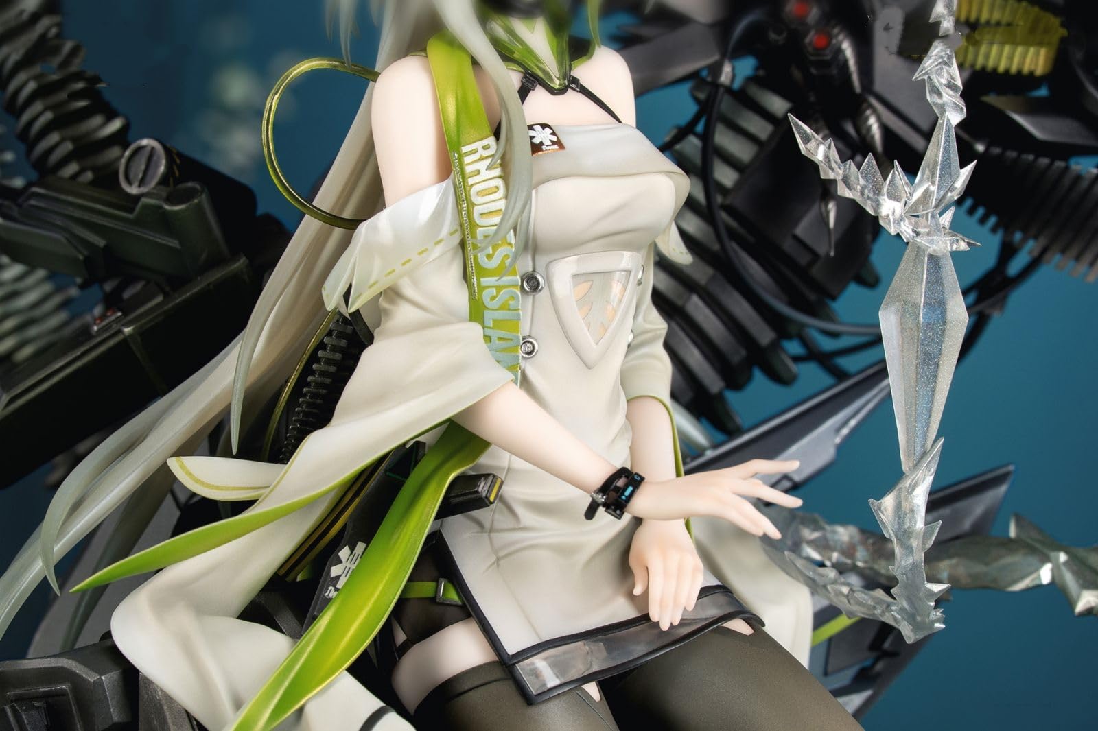 Amazon | 『アークナイツ』ケルシー・エスペランタ 1/7スケール